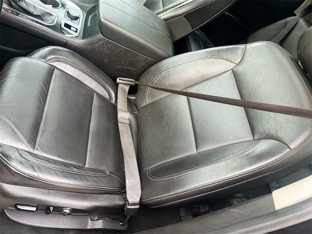 Used 2021 Chevrolet Traverse RS image 20