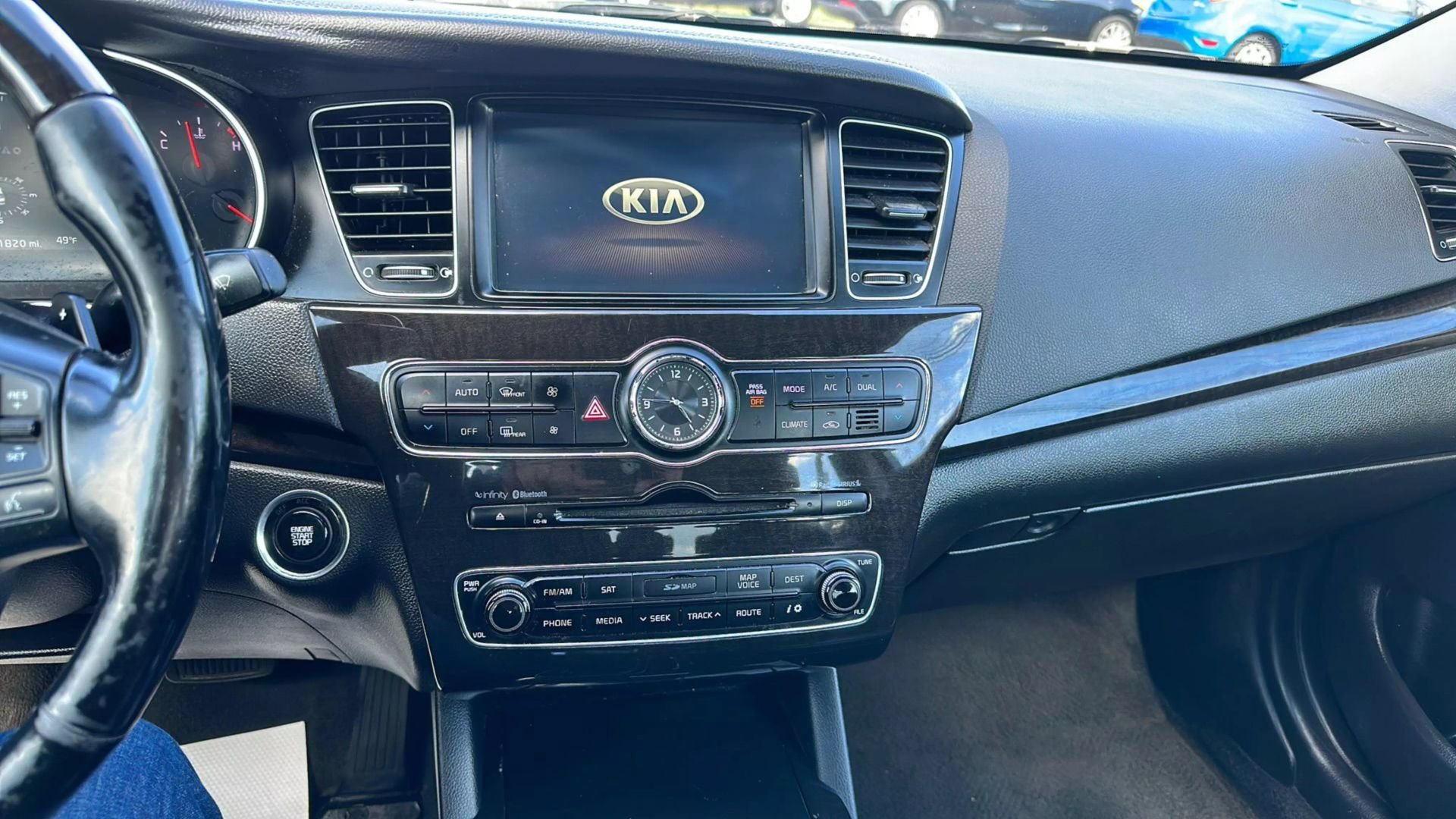 Used 2016 Kia Cadenza Premium image 20