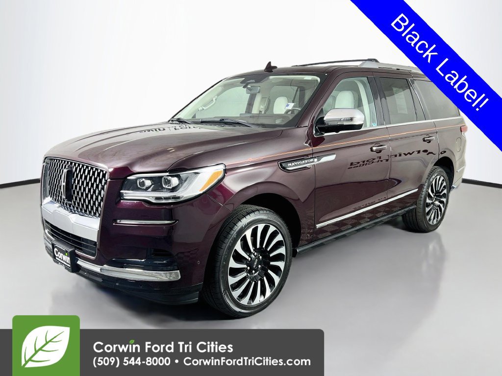 Used 2024 Lincoln Navigator Black Label AWD/4WD image 4