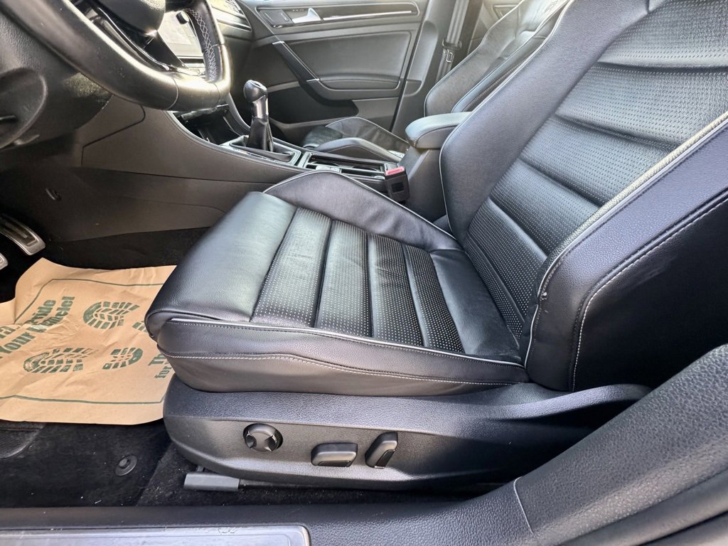 Used 2019 Volkswagen Golf R 4-Door image 27