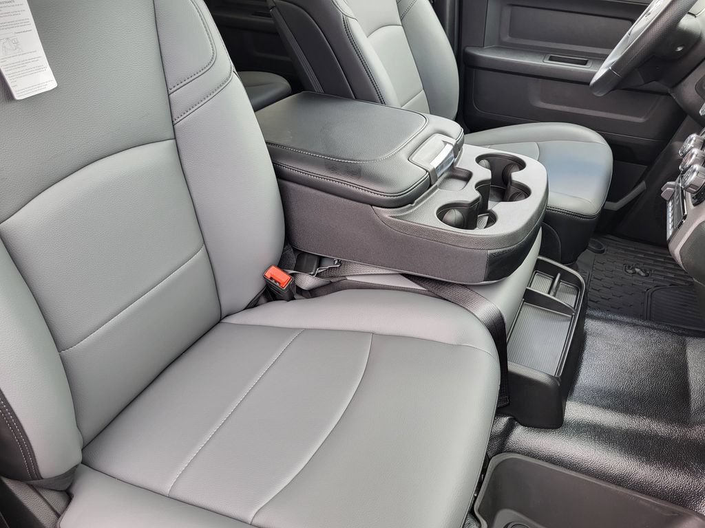 New 2026 RAM 2500 Tradesman AWD/4WD image 12