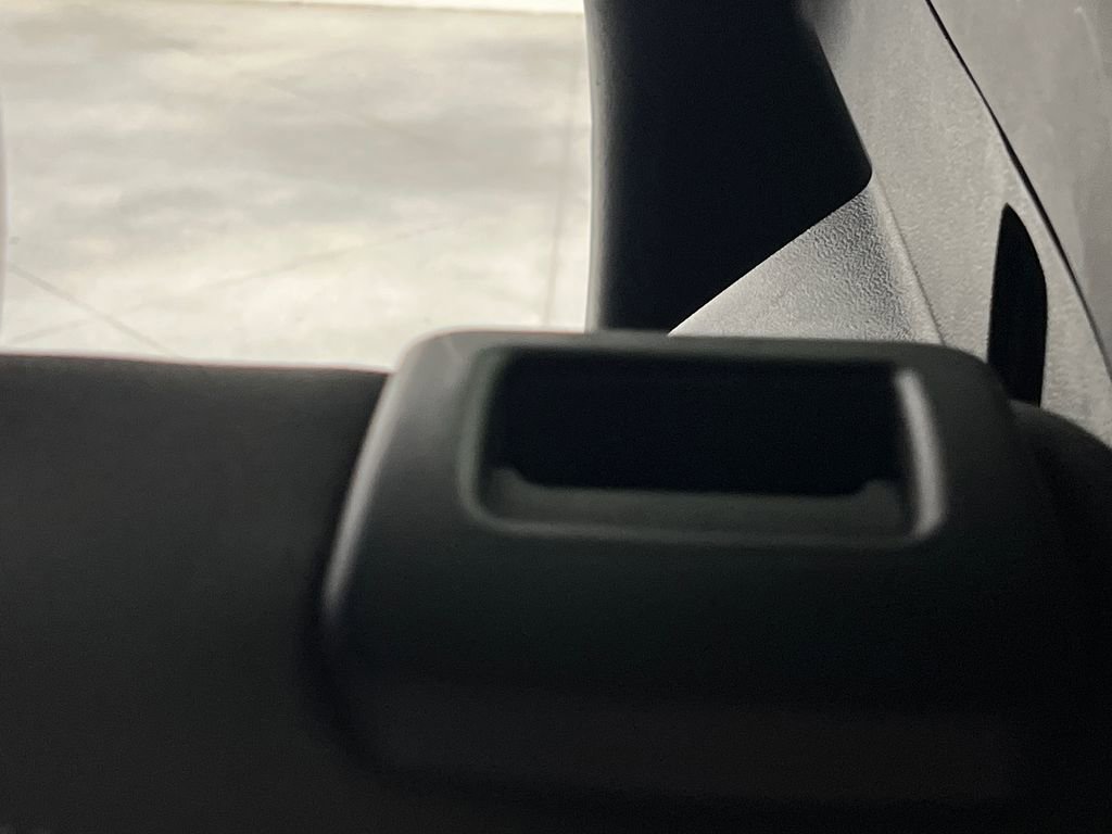 Used 2025 Chevrolet Equinox LT FWD image 14