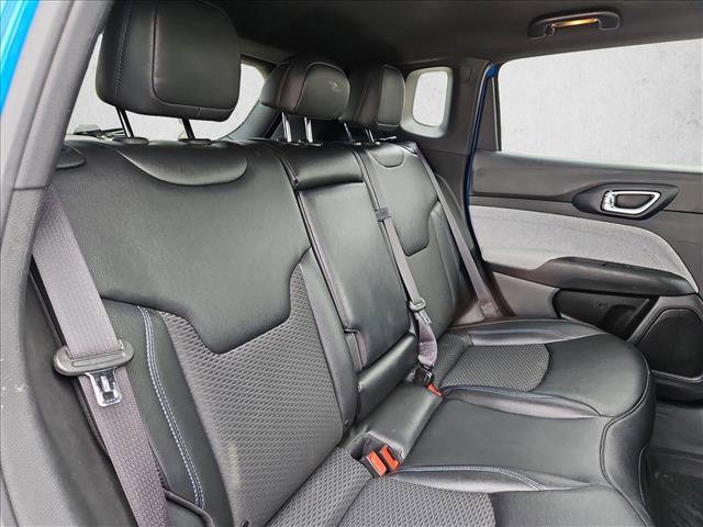 Used 2024 Jeep Compass Latitude AWD/4WD image 19