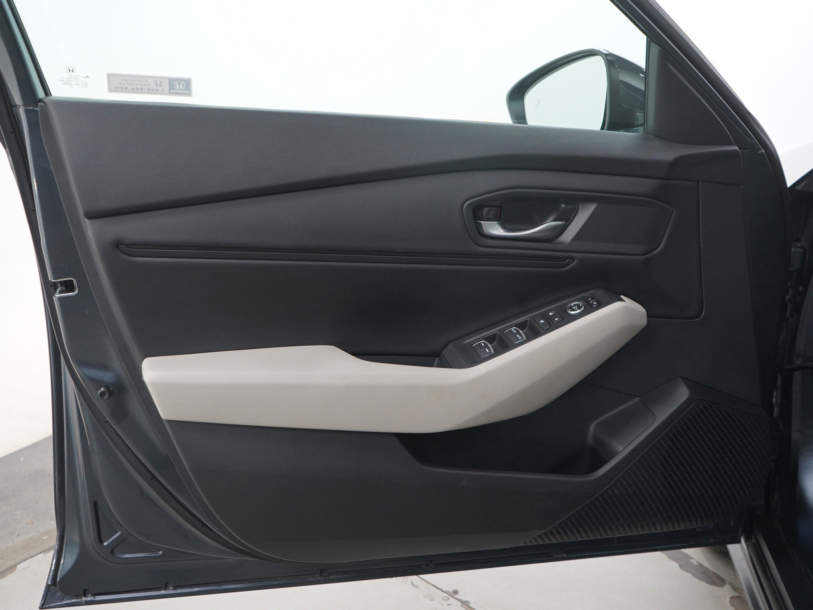 Used 2024 Honda Accord EX image 19