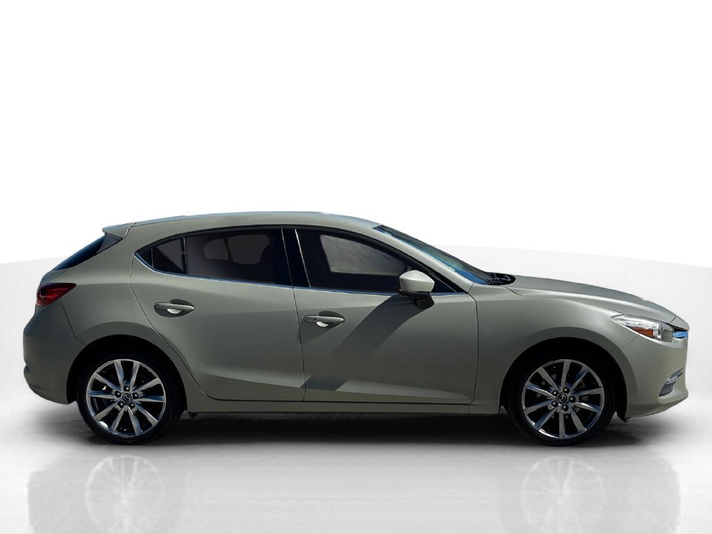 Used 2018 MAZDA MAZDA3 Touring FWD image 7