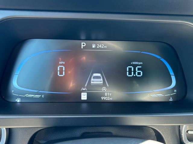 Certified 2024 Hyundai Elantra SE FWD image 16