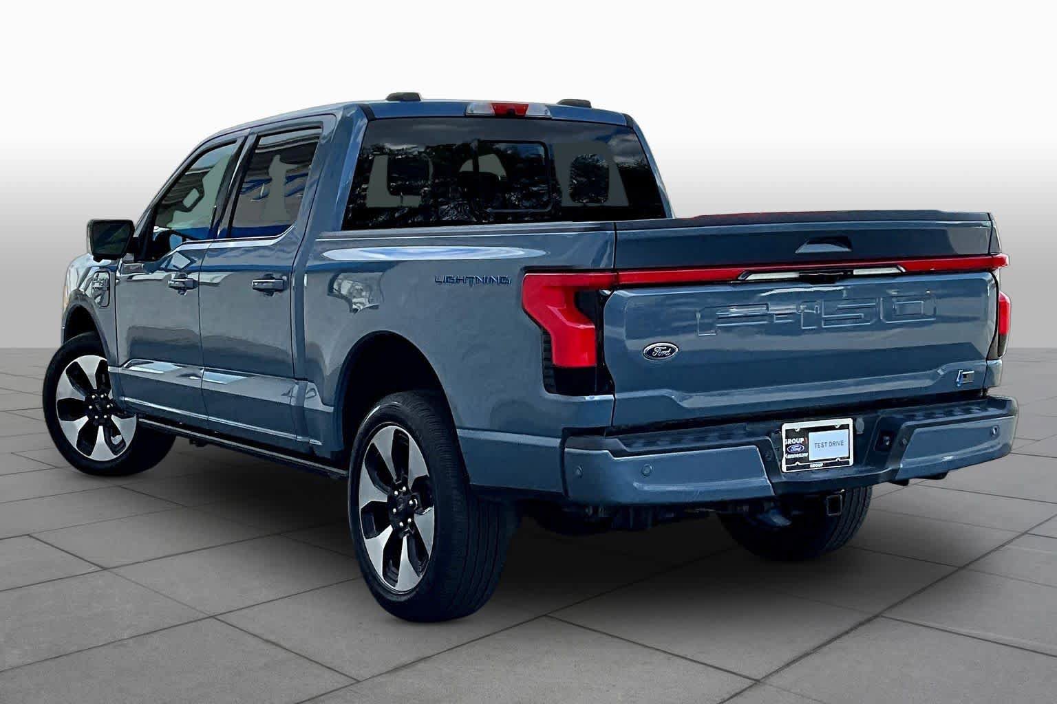 Used 2023 Ford F150 Lightning Platinum image 11