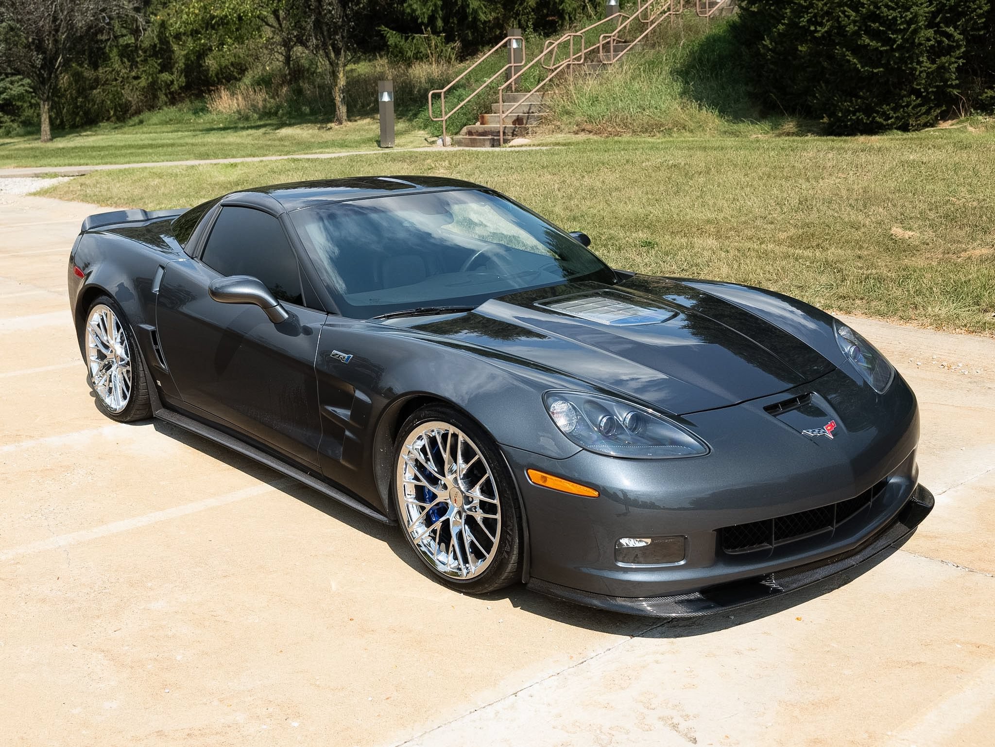 Used 2009 Chevrolet Corvette ZR1 w/ Preferred Equipment Group RWD image 75