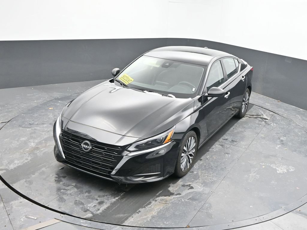 Used 2024 Nissan Altima 2.5 SV FWD image 37