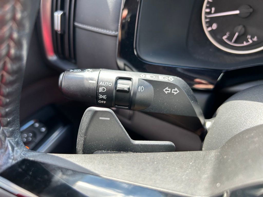 Used 2022 Nissan Pathfinder SL image 22