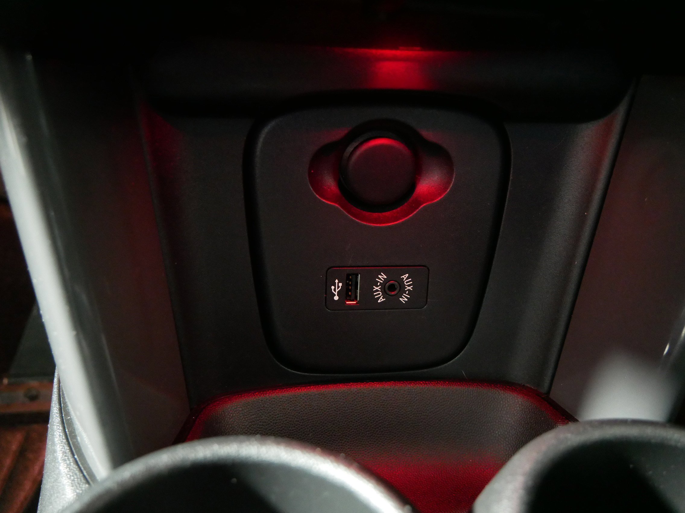 Used 2015 MINI Cooper 2-Door Hardtop image 29