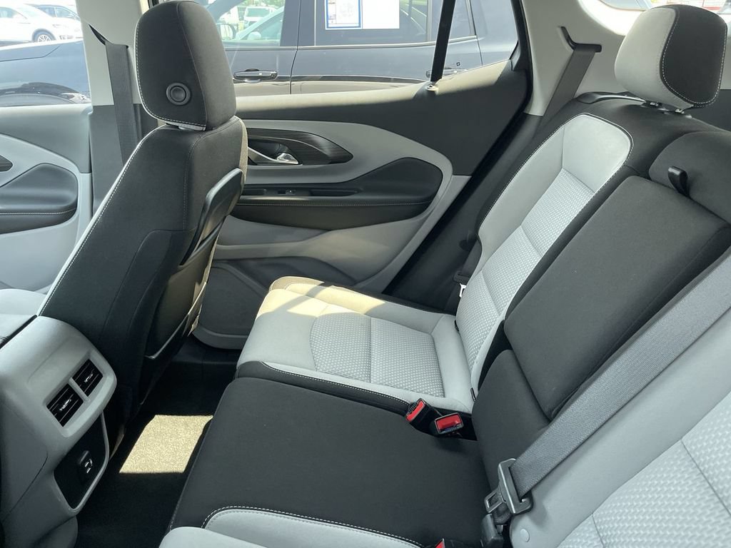 Used 2022 GMC Terrain SLE w/ Driver Convenience Package FWD image 5
