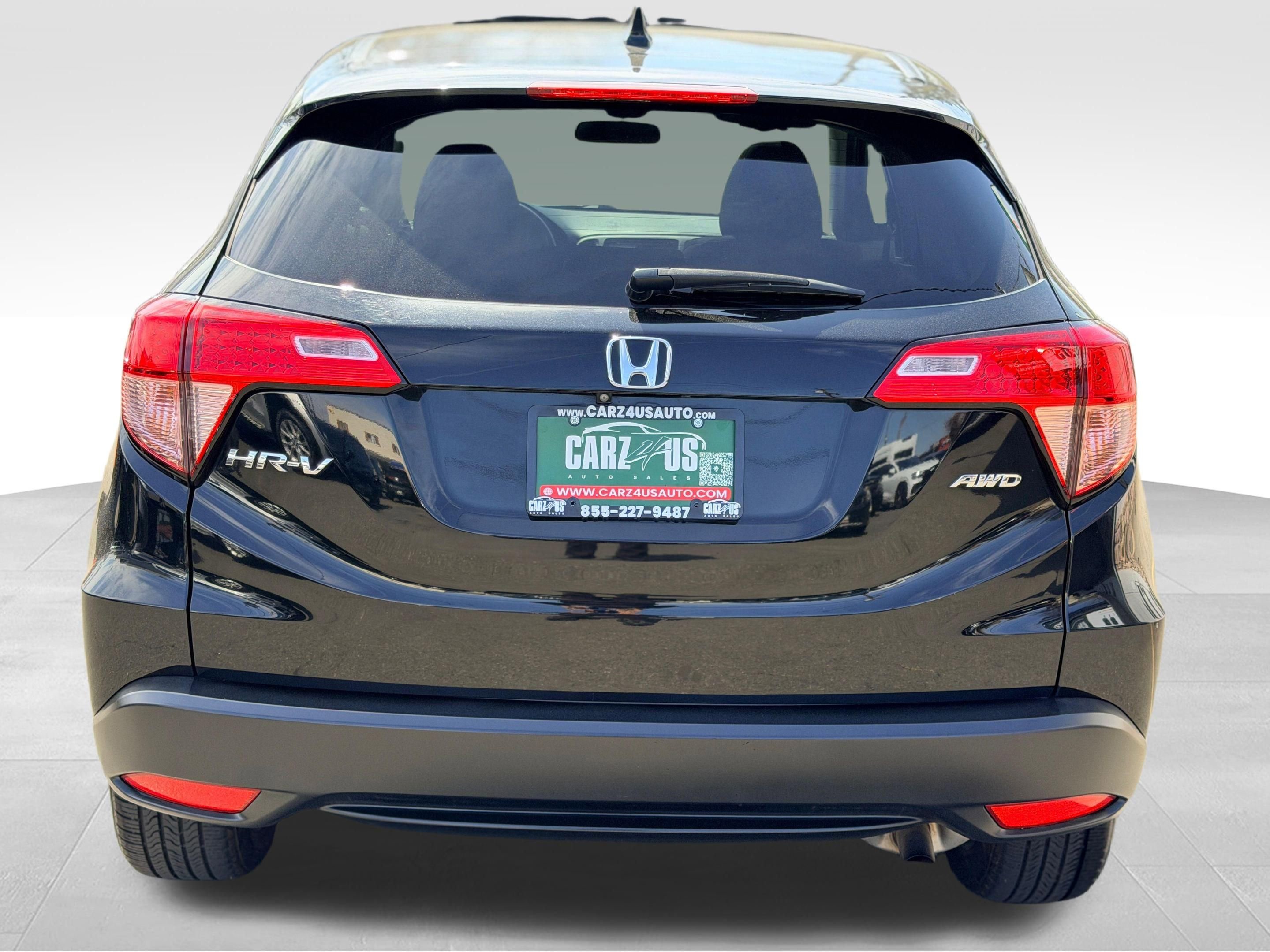 Used 2018 Honda HR-V EX image 8
