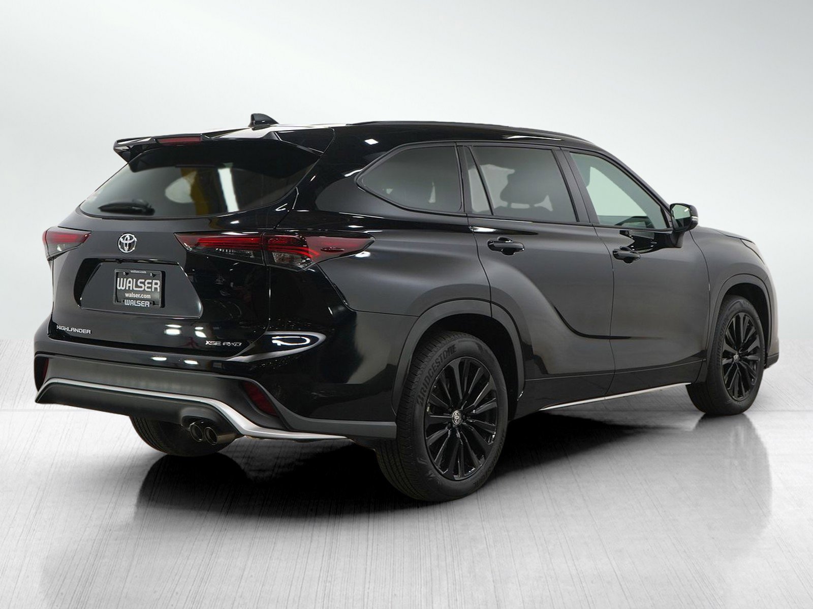 Used 2025 Toyota Highlander XSE image 5