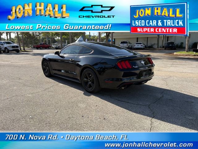 Used 2015 Ford Mustang Coupe RWD image 7