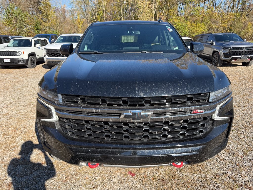 Used 2022 Chevrolet Suburban Z71 w/ Luxury Package AWD/4WD image 8