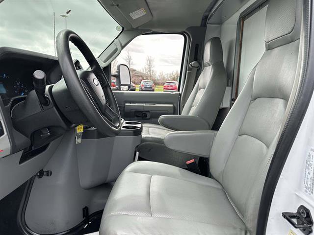 Used 2024 Ford E-450 and Econoline 450 Super Duty w/ Power Windows & Locks Group RWD image 11