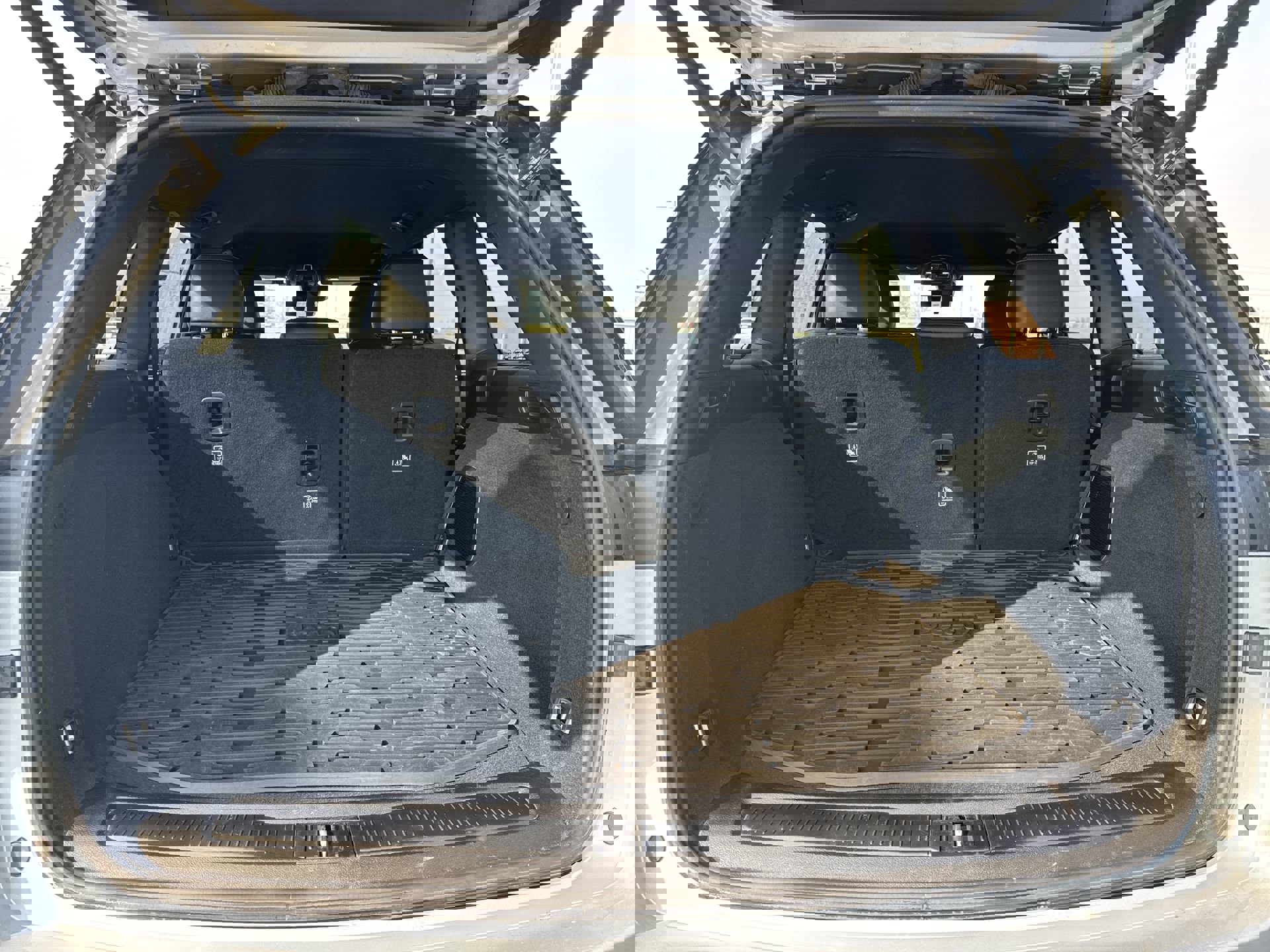 Used 2022 Jeep Grand Cherokee Trailhawk w/ Luxury Tech Group III image 24