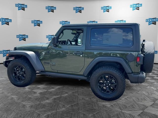 Used 2022 Jeep Wrangler Sport AWD/4WD image 3