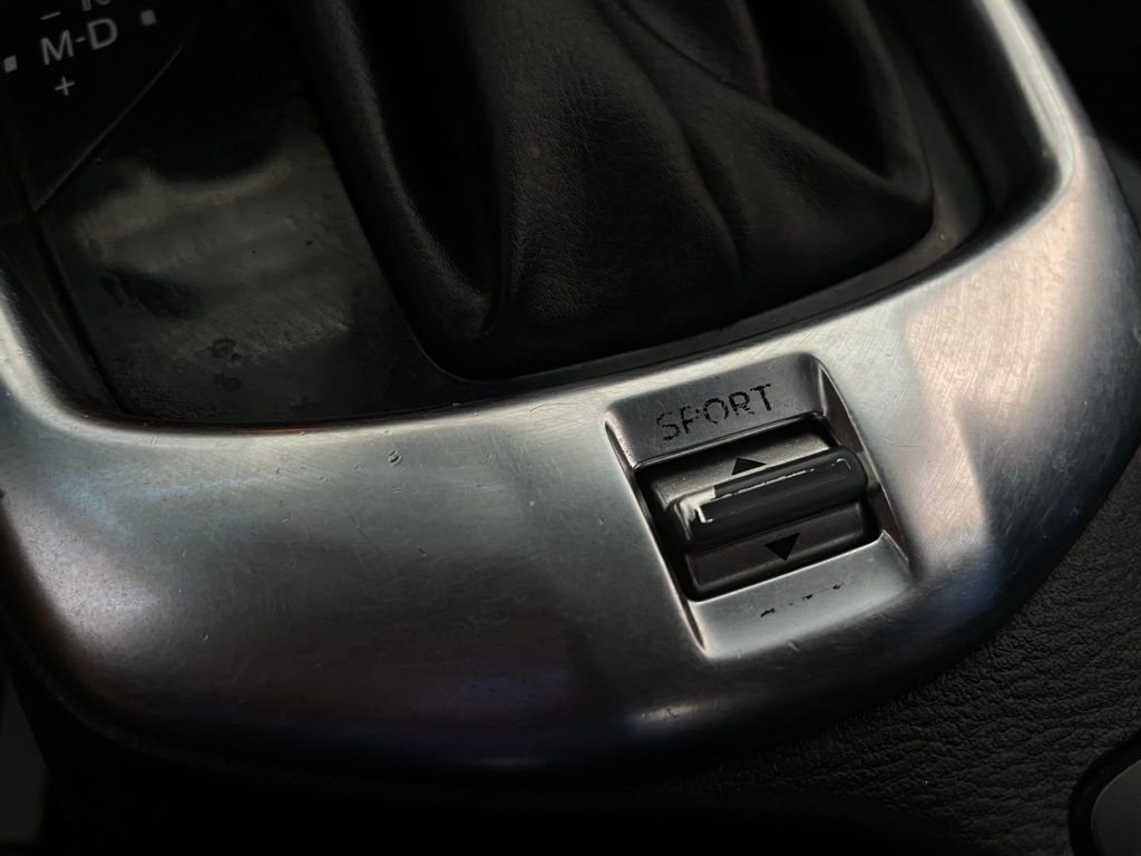 Used 2019 Toyota Yaris LE FWD image 32