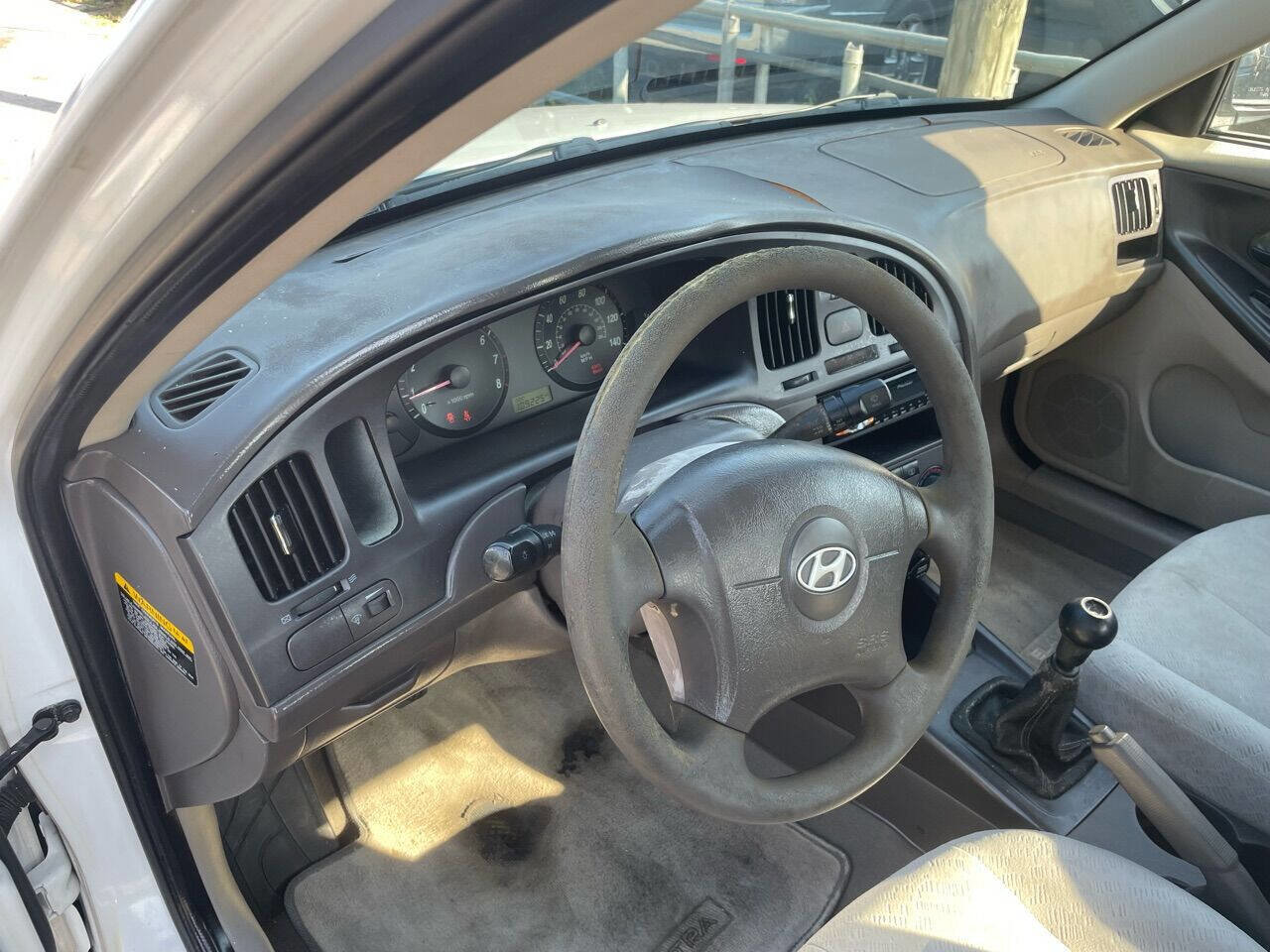 Used 2004 Hyundai Elantra GLS image 11