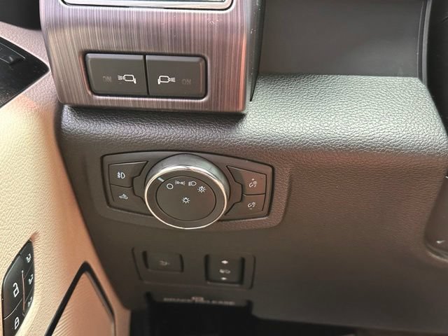Used 2021 Ford F250 Limited AWD/4WD image 21