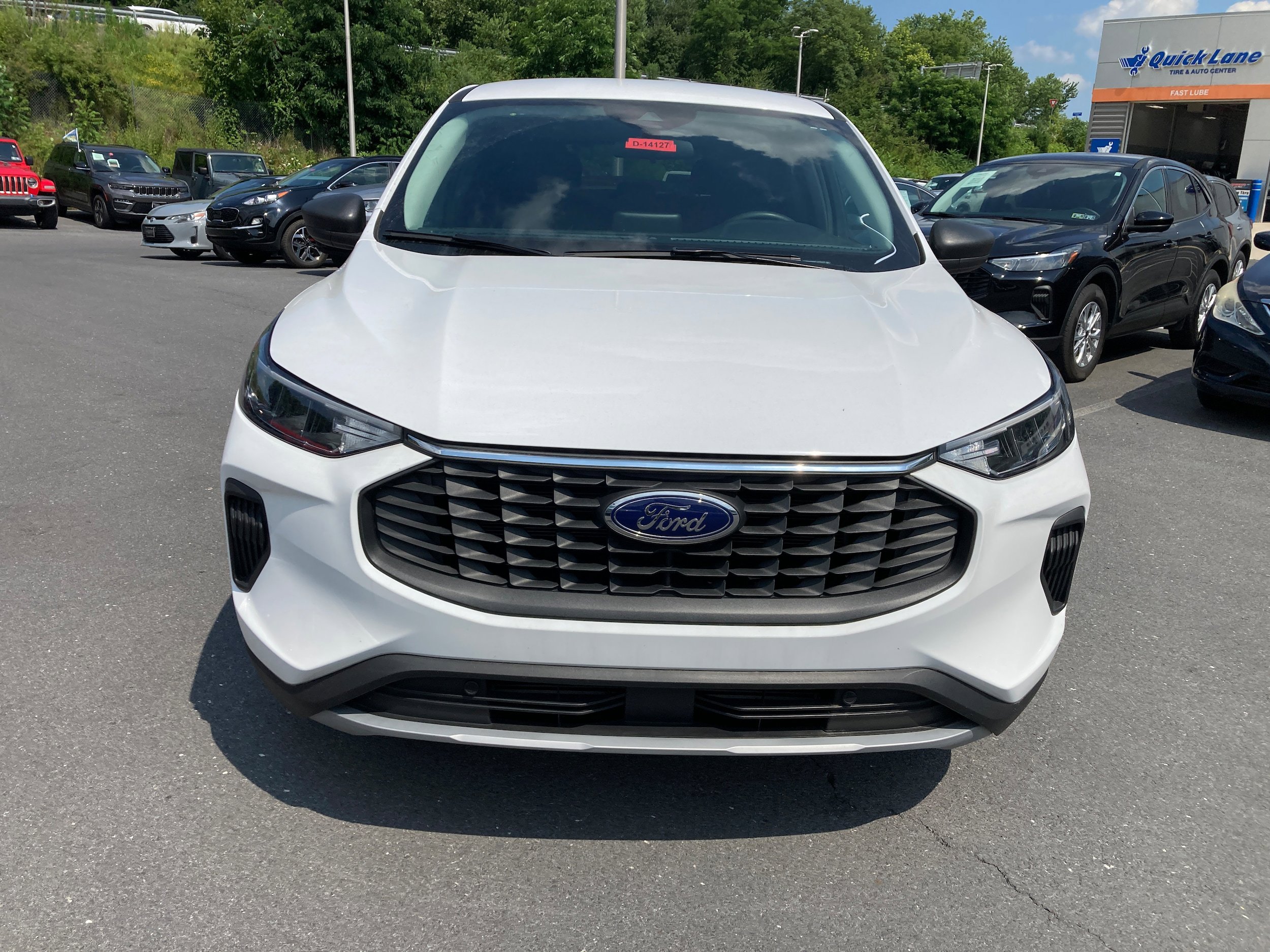 Used 2023 Ford Escape Active w/ Cold Weather Package FWD image 2