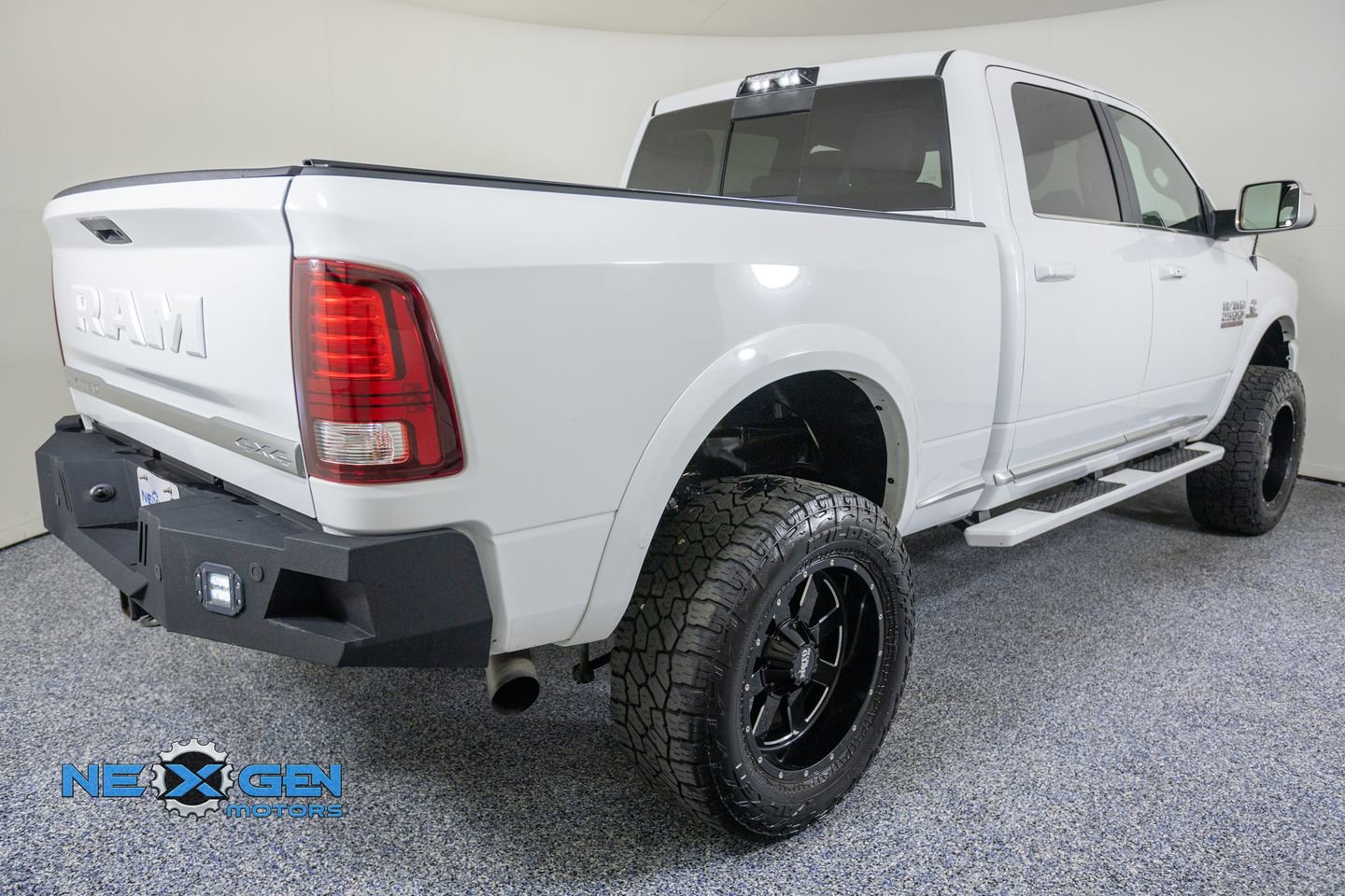 Used 2018 RAM 2500 Limited AWD/4WD image 7