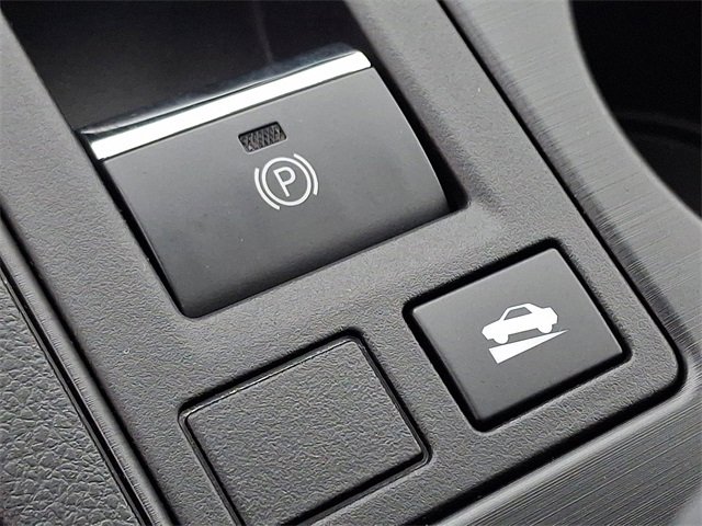 Used 2018 Subaru Legacy 2.5i Limited image 26