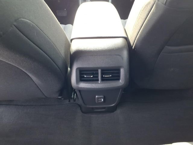 Used 2023 Chevrolet Equinox LT FWD image 16
