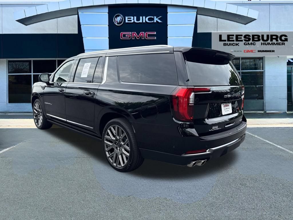 Used 2025 GMC Yukon XL Denali Ultimate AWD/4WD image 5