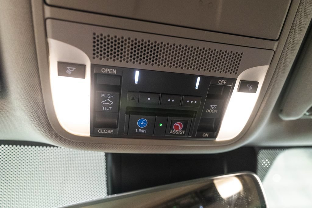 Used 2019 Acura TLX w/ Technology Package FWD image 27