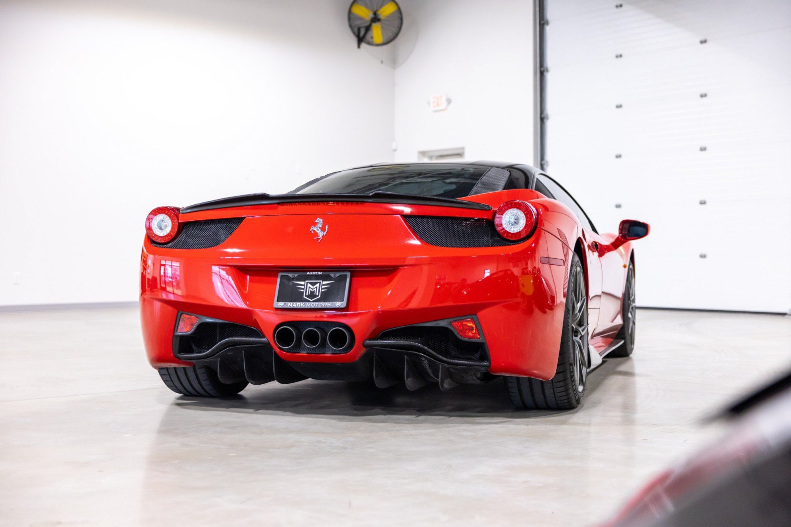 Used 2012 Ferrari 458 Italia Coupe RWD image 4