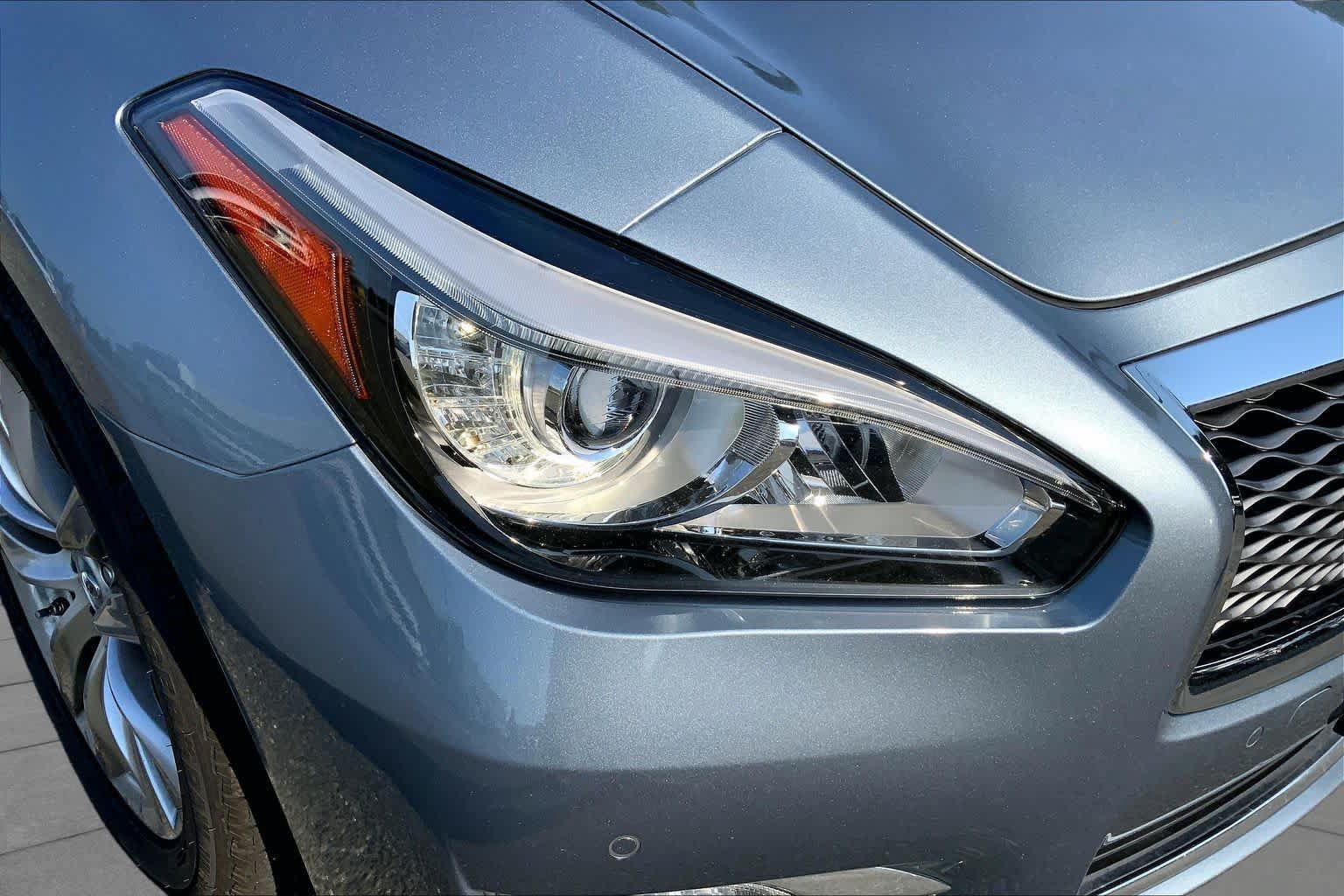 Used 2016 INFINITI Q70 3.7 AWD/4WD image 28