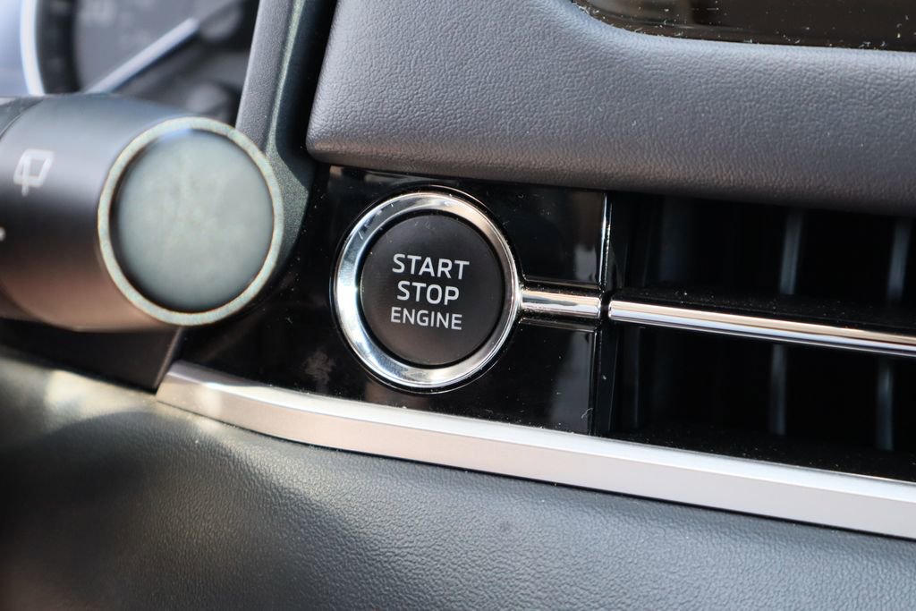 Used 2025 Mitsubishi Outlander SE FWD image 19