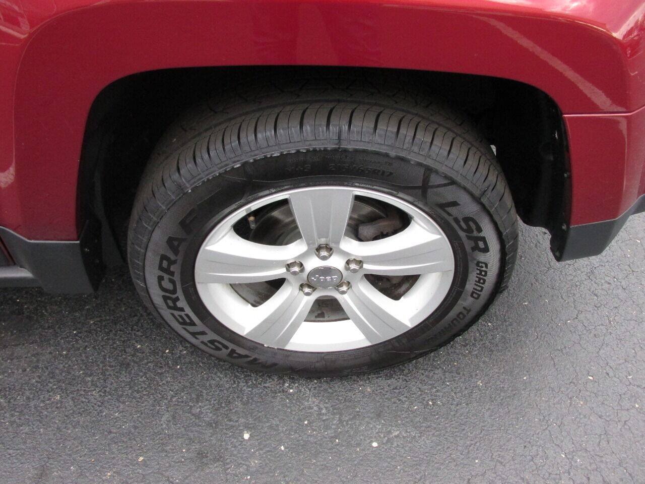 Used 2014 Jeep Patriot Latitude FWD image 44