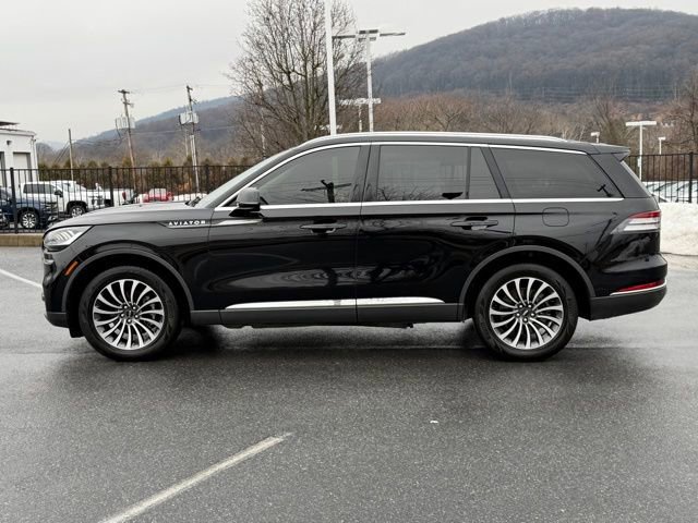 Used 2022 Lincoln Aviator AWD w/ Premium Package image 11