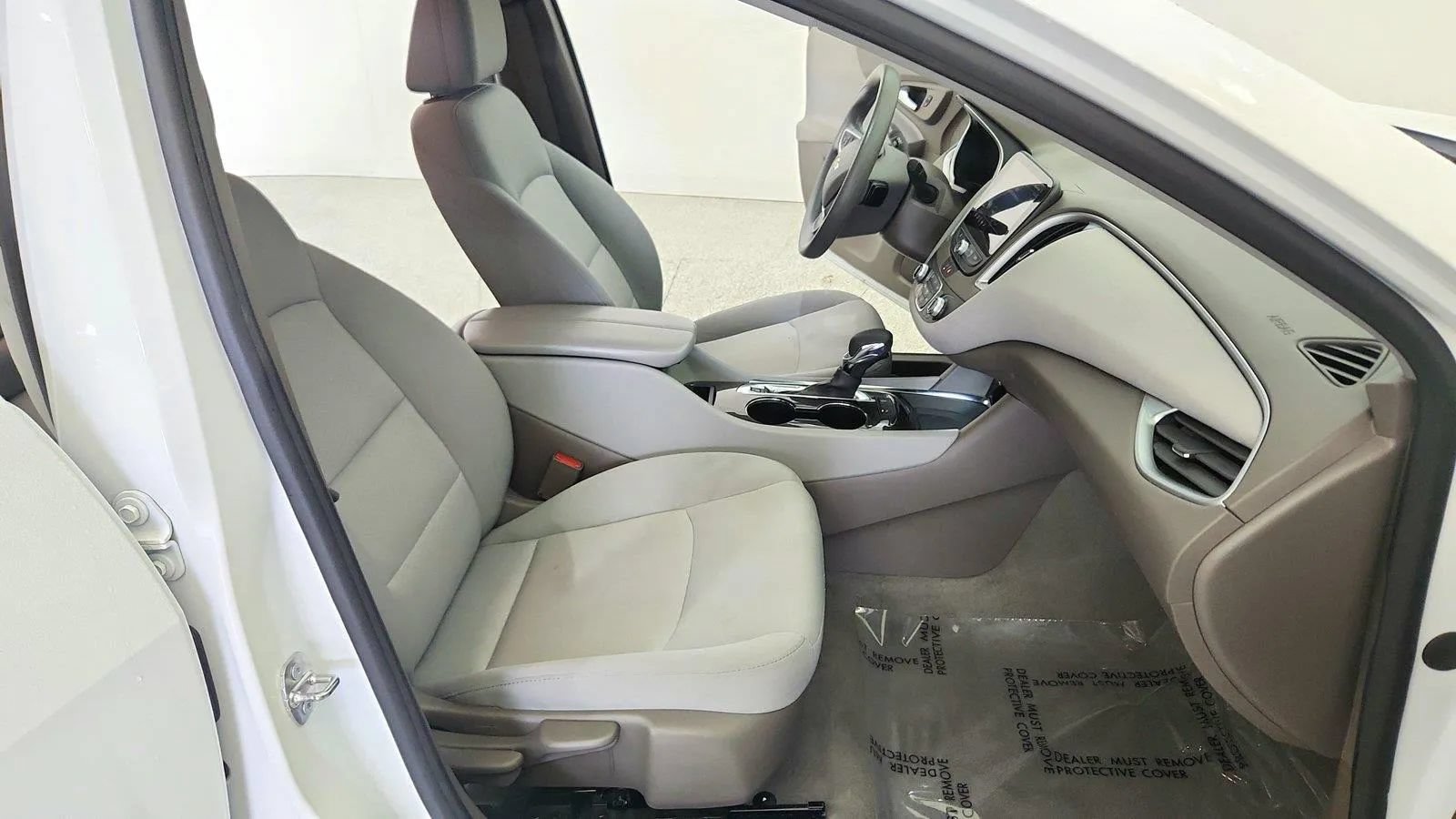 Used 2024 Chevrolet Malibu LT FWD image 29
