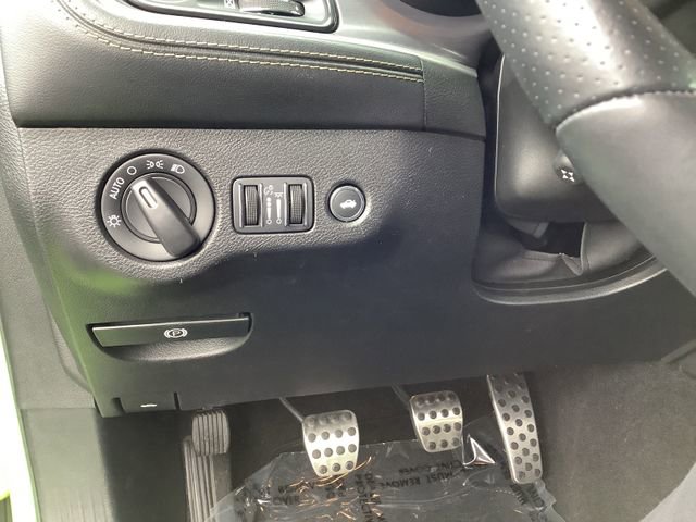 Used 2023 Dodge Challenger R/T Scat Pack image 14