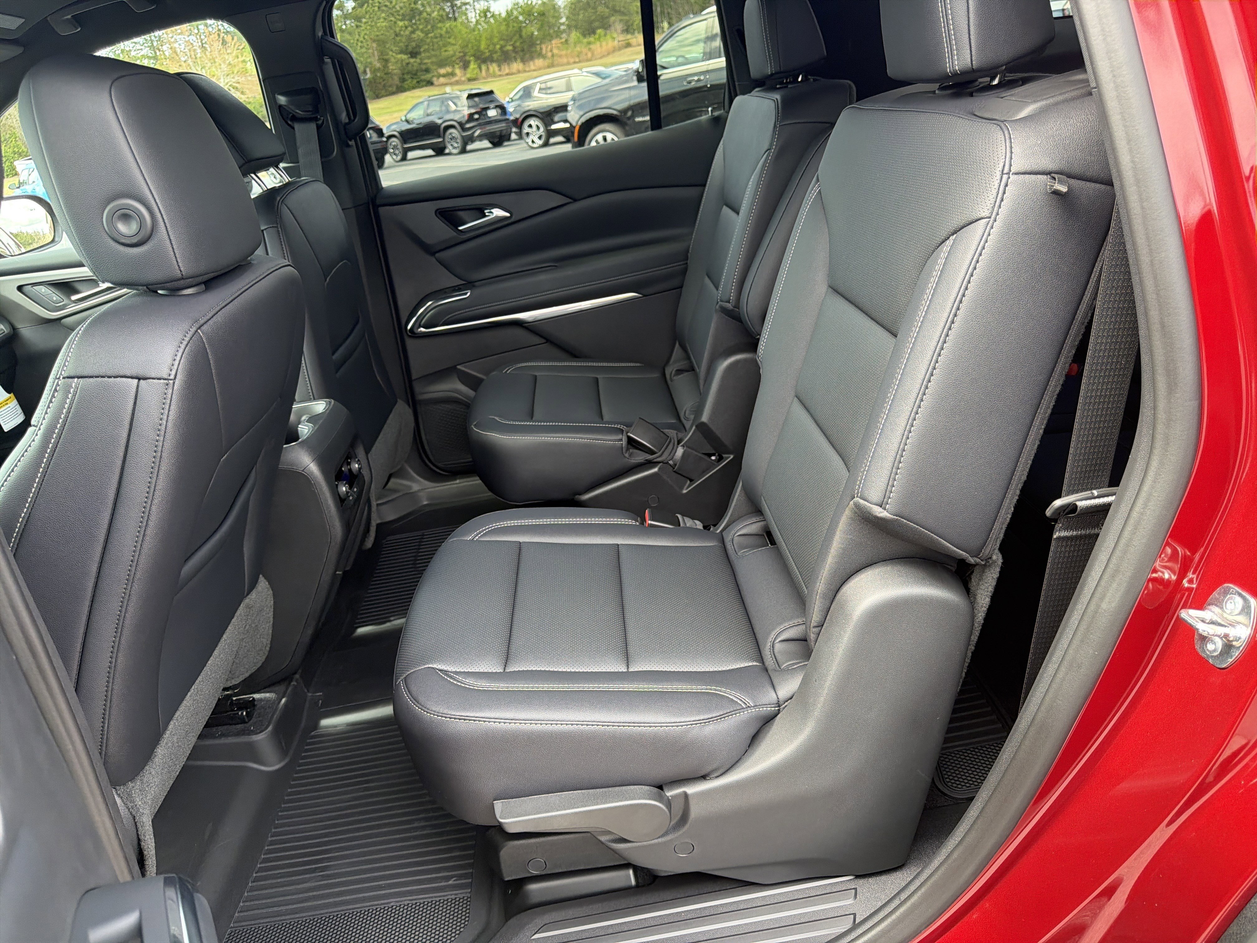 New 2026 Chevrolet Traverse LT image 22