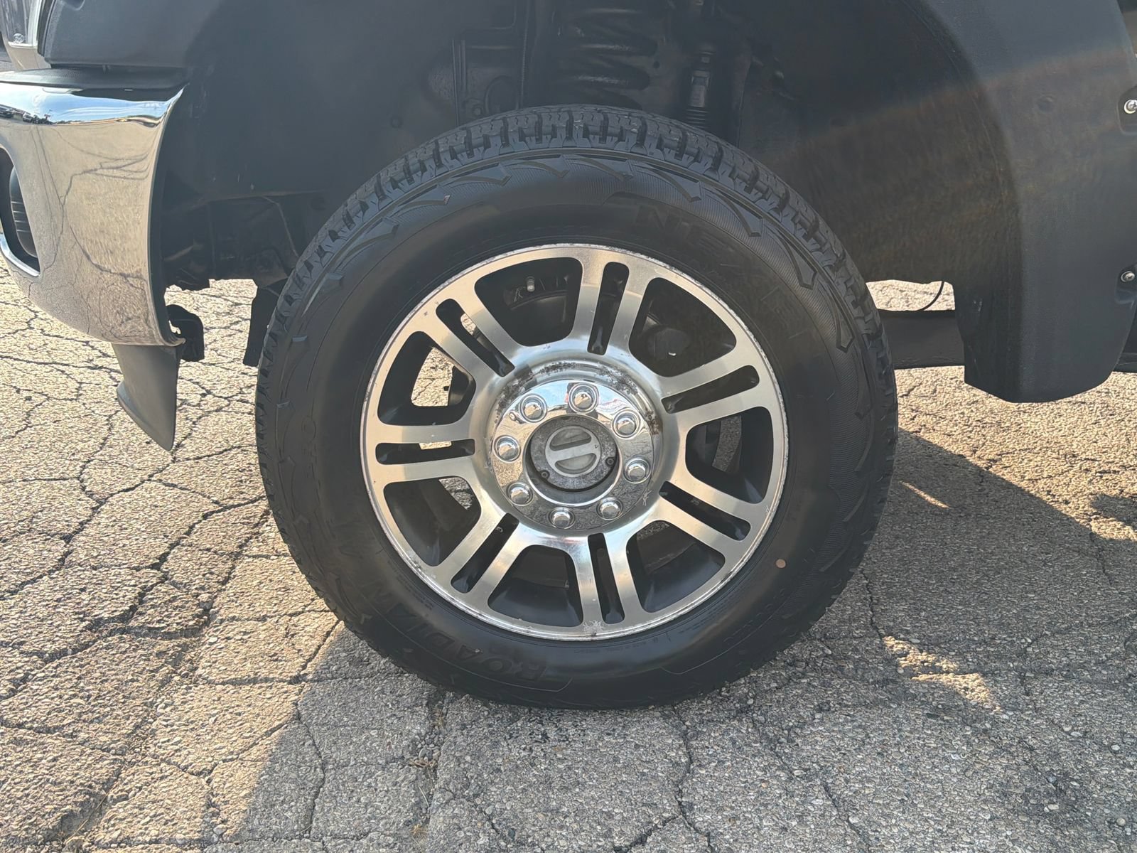 Used 2014 Ford F350 Platinum w/ FX4 Off-Road Package AWD/4WD image 29