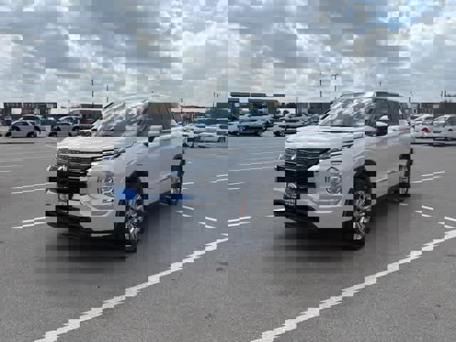 Used 2022 Mitsubishi Outlander ES