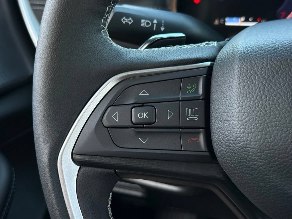 Used 2025 Jeep Grand Cherokee 4WD image 28