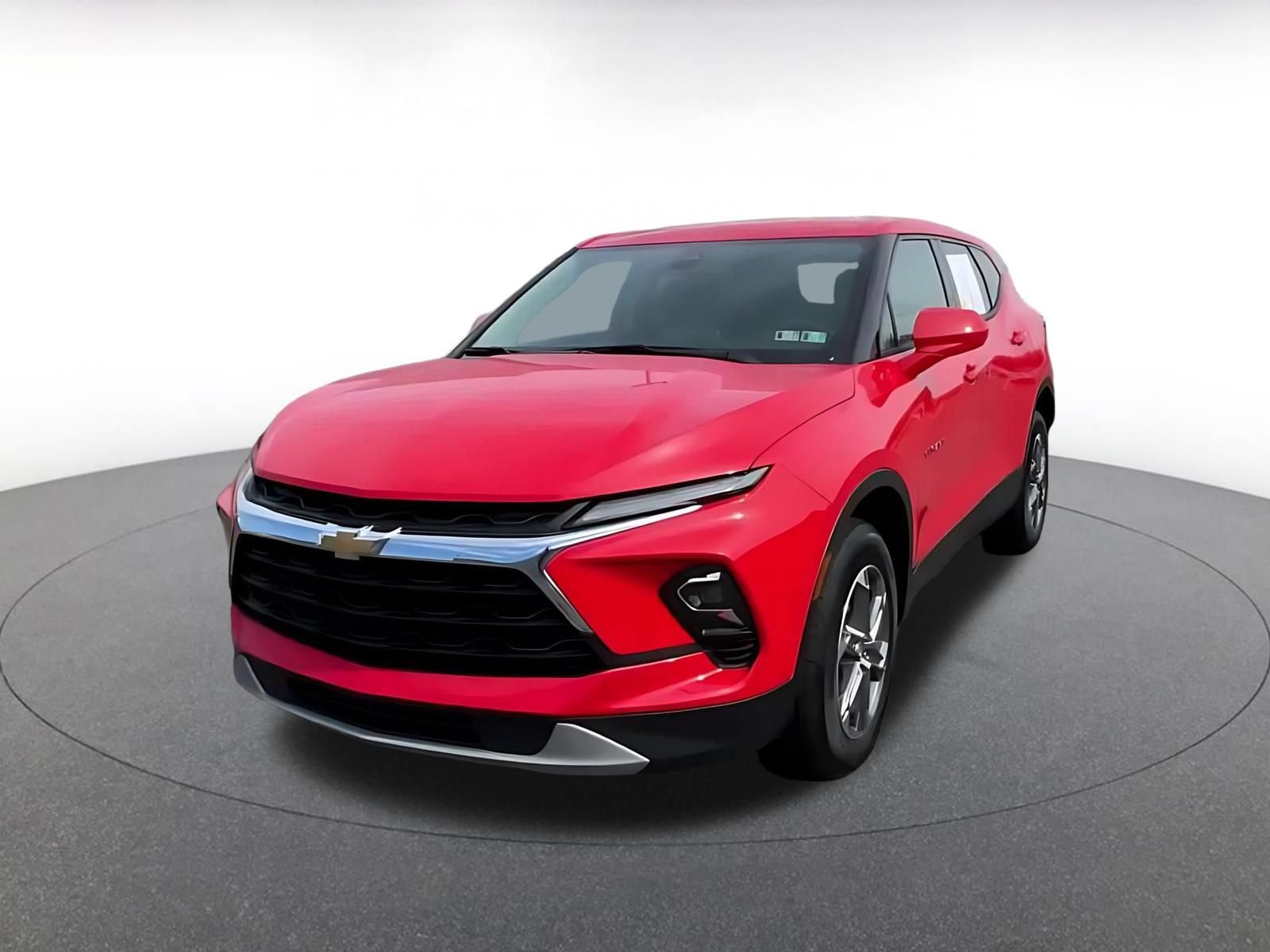 Used 2026 Chevrolet Blazer LT FWD image 6