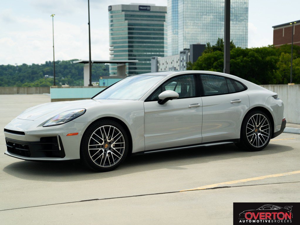 Used 2025 Porsche Panamera 4 image 48