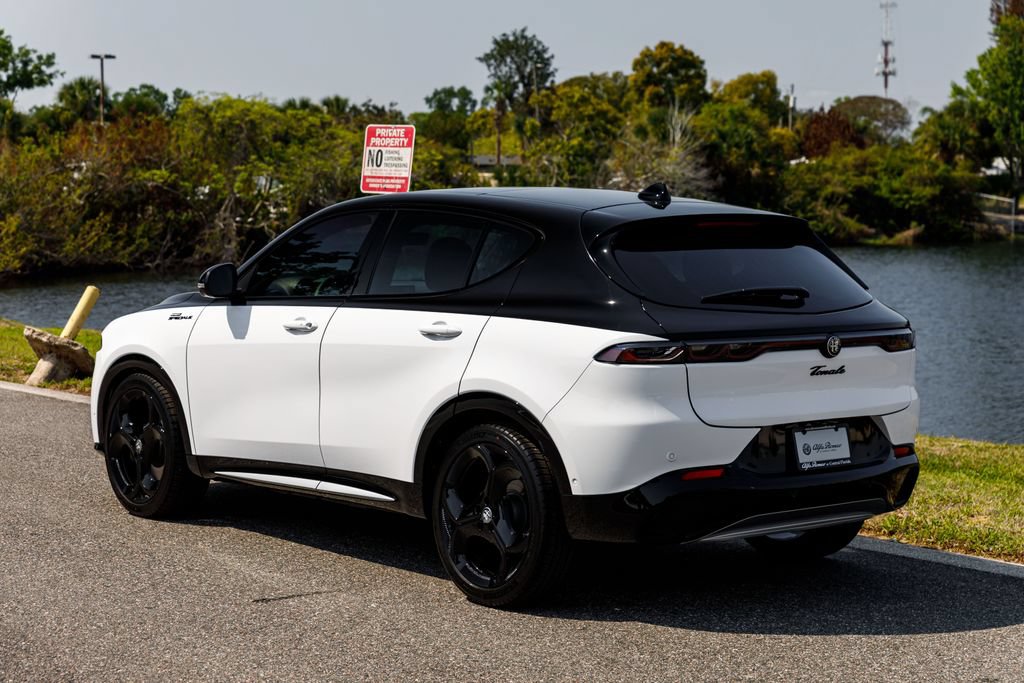 New 2026 Alfa Romeo Tonale w/ Active Assist Package AWD/4WD image 5