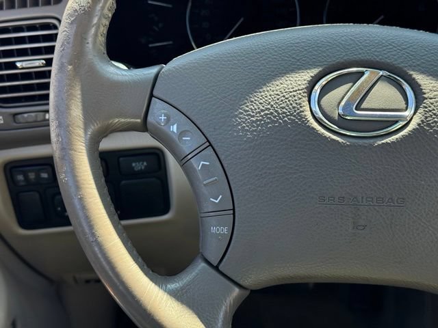 Used 2005 Lexus LX 470 4WD image 28