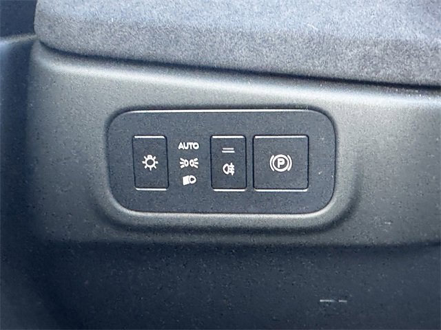 Used 2023 Fisker Ocean Extreme image 26