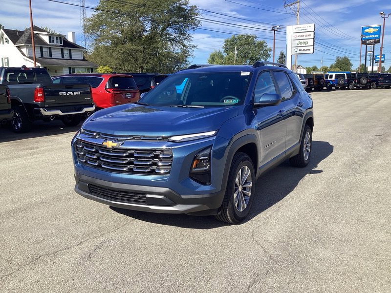 New 2027 Chevrolet Equinox LT w/ Convenience Package II AWD/4WD image 3