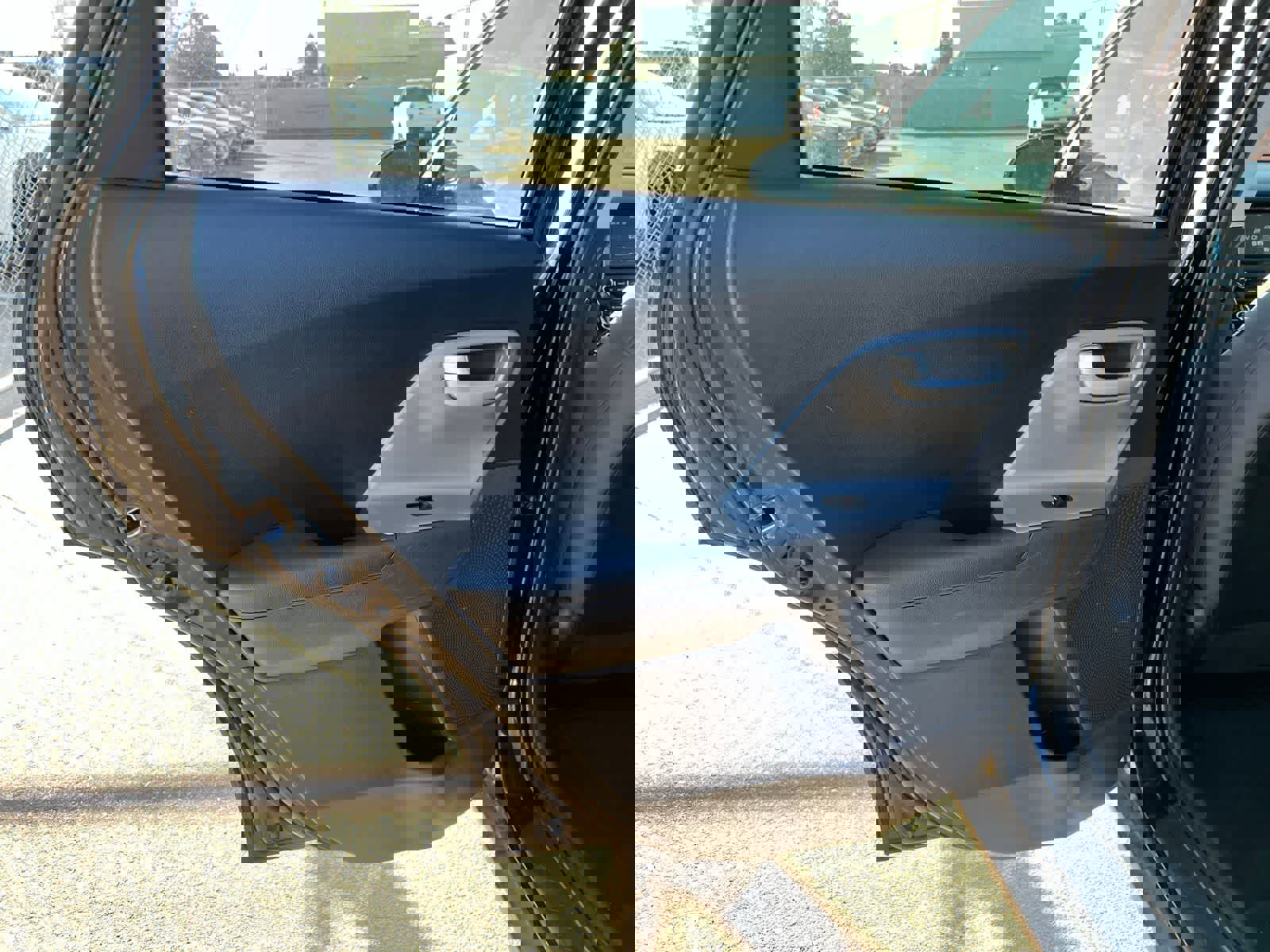 Used 2018 Kia Niro LX image 20